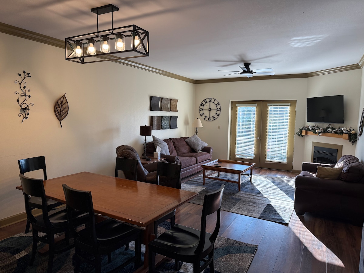 Pigeon Forge Condo Unit 2407 photo 4
